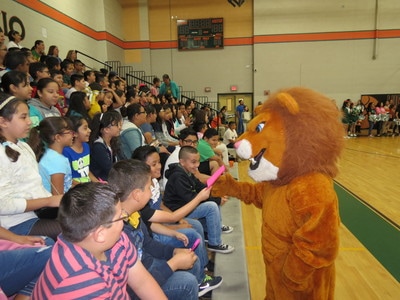 5th graders visit Lucio Middle School... - Morningside Elementary